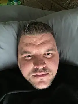 Snapshot of Mikey-HH chatting on December 10, 2024, 4:17 pm Mikey-HH online show from December 10, 2024, 4:17 pm