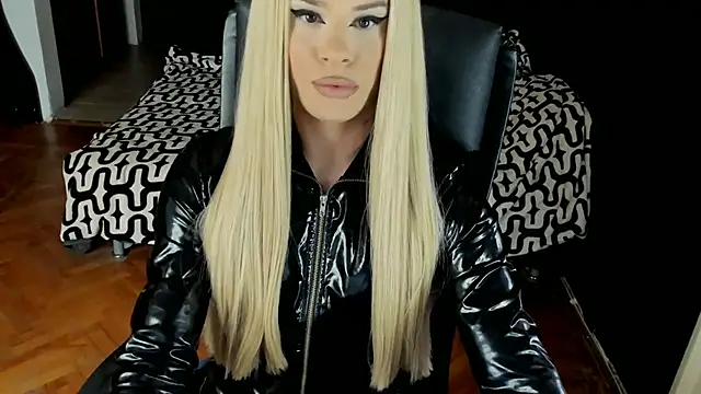 EvelynLexy online show from September 27, 2025, 7:13 am