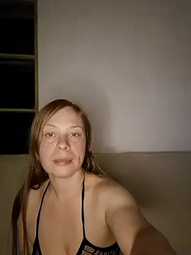 katiestevens online show from October 3, 2025, 8:50 pm