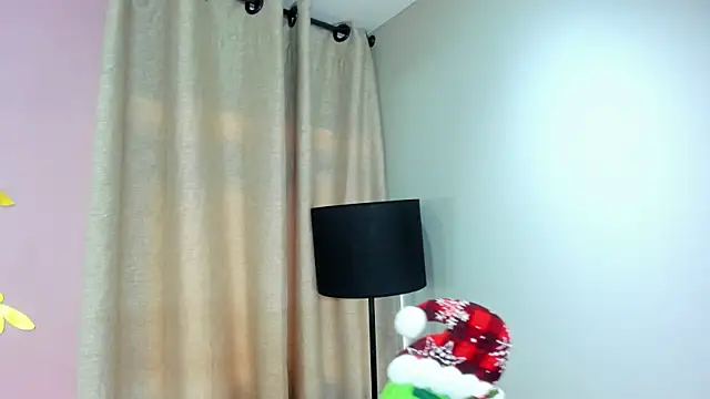  nina sweet online show from December 17, 2024, 12:22 pm