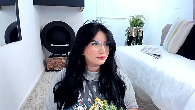 nina sweet online show from January 2, 2025, 12:03 pm