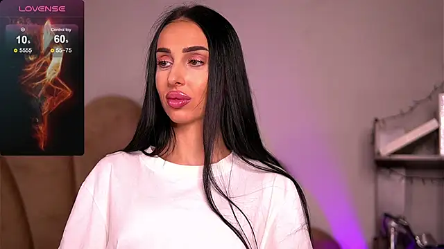 KairaAndrews online show from January 9, 2025, 6:47 pm
