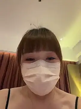 Lucky-Anna001 online show from May 13, 2026, 1:30 pm