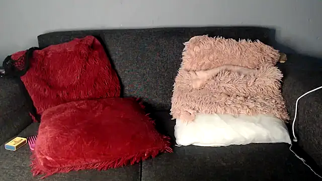 hoittytoittyxx online show from October 30, 2025, 7:36 pm