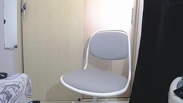 Snapshot of TommyMyler chatting on December 21, 2024, 4:36 pm TommyMyler online show from December 21, 2024, 4:36 pm