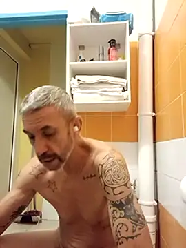 Snapshot of chris_sbh chatting on January 30, 2025, 8:11 am chris sbh online show from January 30, 2025, 8:11 am