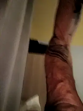 Snapshot of chris_sbh chatting on March 5, 2025, 12:38 am chris sbh online show from March 5, 2025, 12:38 am