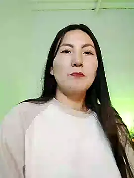 Elle Lee  online show from February 6, 2025, 2:33 am