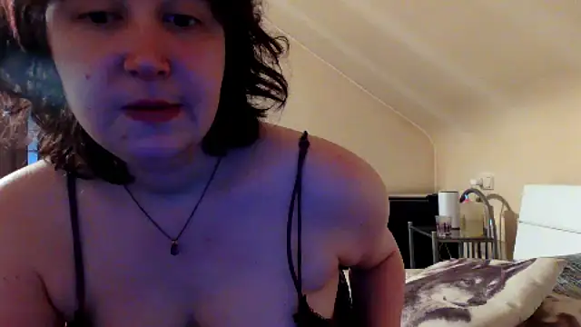 SexyLucie2024 online show from October 25, 2025, 7:49 am