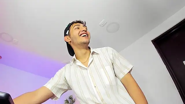 DiegoRogue  online show from December 9, 2024, 6:35 pm