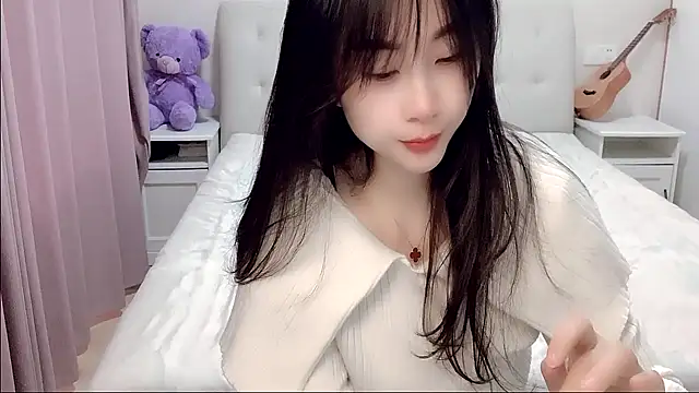 aisha123123 online show from October 31, 2025, 2:34 am