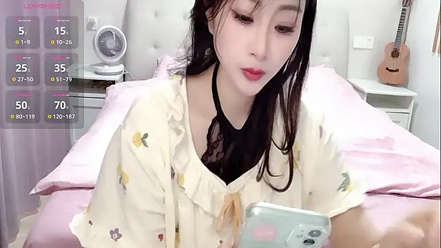 aisha123123 online show from June 8, 2026, 2:23 am