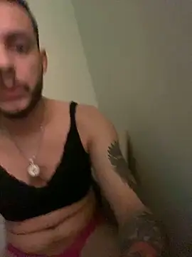 Snapshot of Alexandrupgixx chatting on February 13, 2025, 1:08 am Alexandrupgixx online show from February 13, 2025, 1:08 am