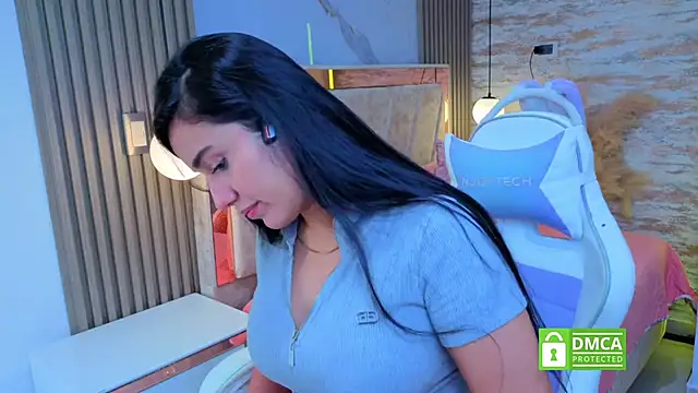 Miia harper  online show from February 5, 2026, 3:05 pm