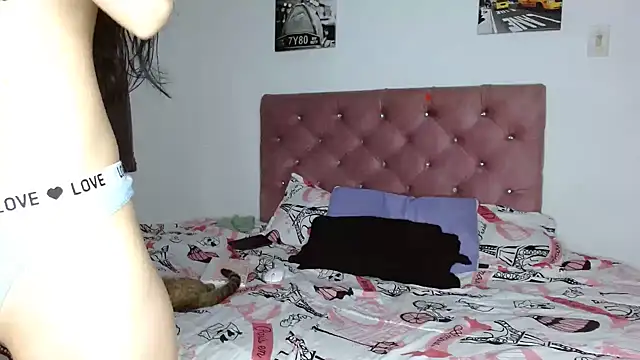 saritapretyy online show from October 8, 2025, 10:40 pm