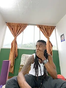 Snapshot of Malkon_Big chatting on October 24, 2025, 7:54 pm Malkon Big online show from October 24, 2025, 7:54 pm