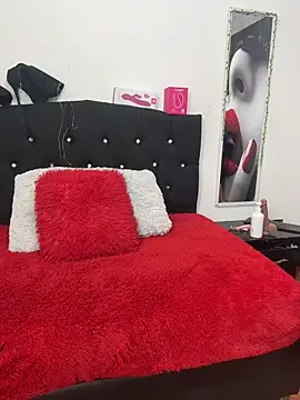 Snapshot of karenlennox1 chatting on January 18, 2026, 12:14 am karenlennox1 online show from January 18, 2026, 12:14 am