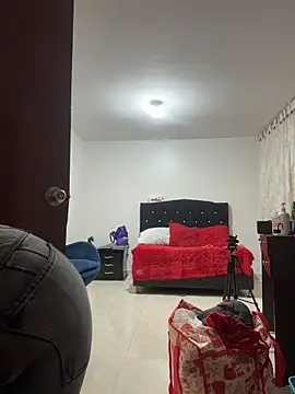 Snapshot of karenlennox1 chatting on February 14, 2026, 8:27 pm karenlennox1 online show from February 14, 2026, 8:27 pm