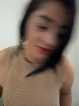 Snapshot of karenlennox1 chatting on March 18, 2026, 10:46 pm karenlennox1 online show from March 18, 2026, 10:46 pm