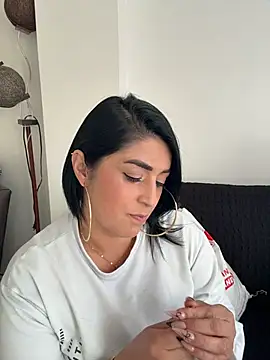 Snapshot of karenlennox1 chatting on March 26, 2026, 10:15 pm karenlennox1 online show from March 26, 2026, 10:15 pm