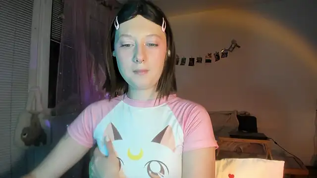 Jenny darling love online show from February 2, 2026, 7:12 pm