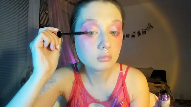 Jenny darling love online show from March 6, 2026, 7:10 pm