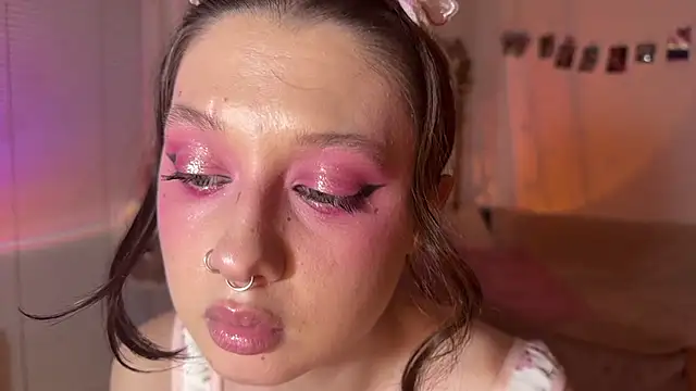 Jenny darling love online show from July 7, 2026, 7:07 pm