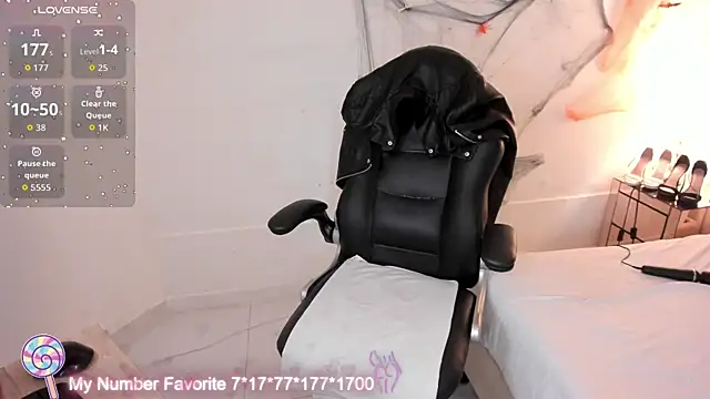 sagitariuus girll online show from October 30, 2025, 4:47 am