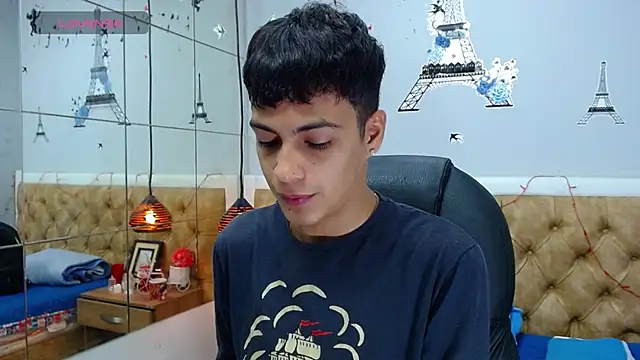 SkinnyBoy  online show from January 9, 2025, 1:24 pm