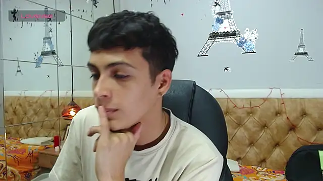 SkinnyBoy  online show from January 18, 2025, 6:43 pm