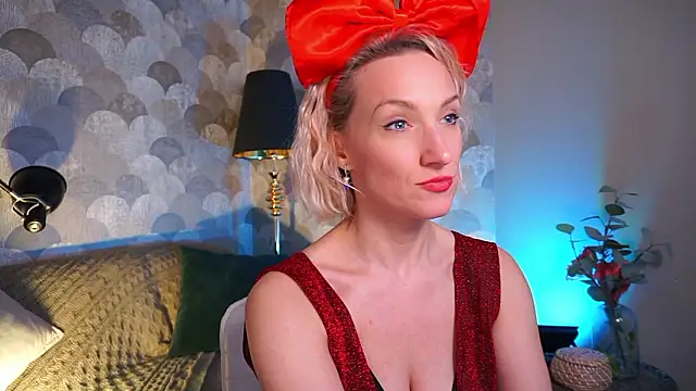 Snapshot of UmaTruewoman chatting on December 3, 2024, 9:00 am UmaTruewoman online show from December 3, 2024, 9:00 am