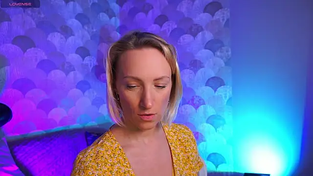 Snapshot of UmaTruewoman chatting on January 7, 2025, 5:54 am UmaTruewoman online show from January 7, 2025, 5:54 am