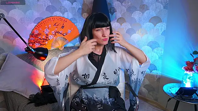Snapshot of UmaTruewoman chatting on January 25, 2025, 8:42 am UmaTruewoman online show from January 25, 2025, 8:42 am