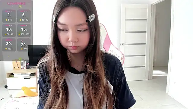 Fluffy Rose online show from June 19, 2026, 12:26 am