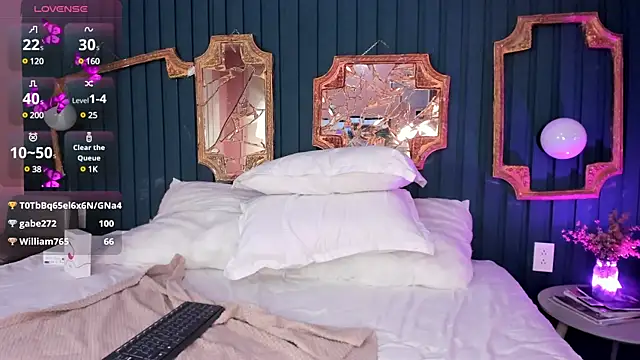 Paiige peach online show from January 5, 2025, 2:41 pm