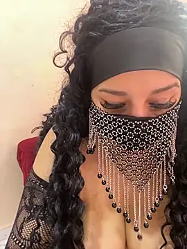 Snapshot of mari_layali chatting on October 30, 2025, 11:11 am mari layali online show from October 30, 2025, 11:11 am