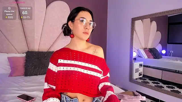 Susa1userma  online show from December 21, 2024, 7:03 am