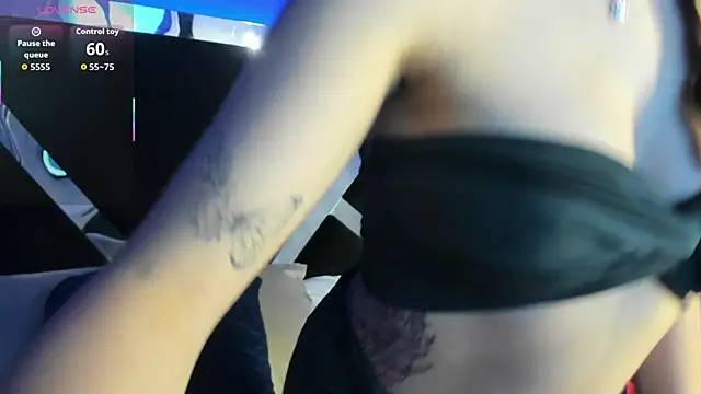 Susa1userma  online show from October 16, 2025, 7:48 pm