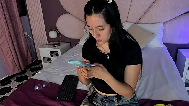 Snapshot of Susa1userma_ chatting on March 14, 2026, 9:59 am Susa1userma online show from March 14, 2026, 9:59 am