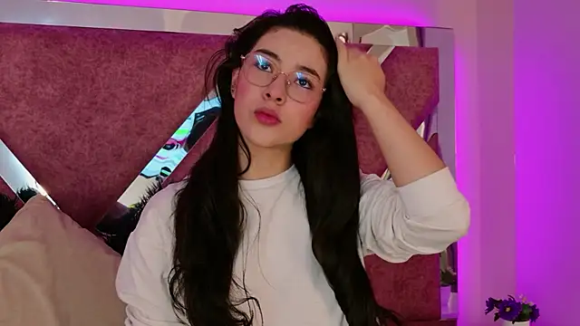 Snapshot of Susa1userma_ chatting on April 8, 2026, 11:32 am Susa1userma online show from April 8, 2026, 11:32 am