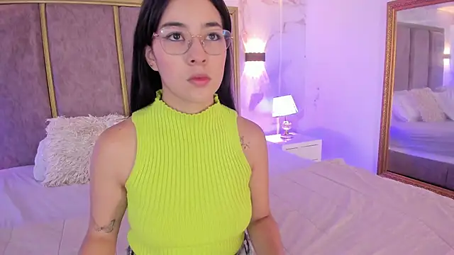 Susa1userma  online show from June 7, 2026, 1:15 pm