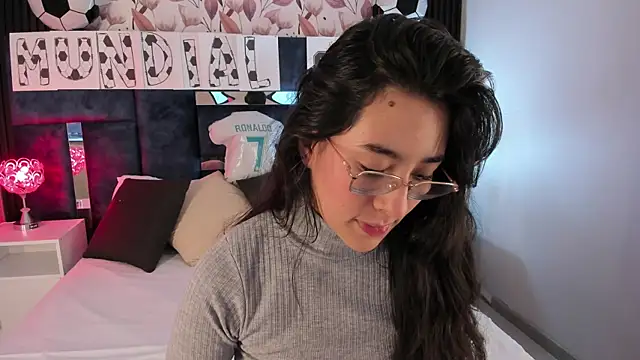 Susa1userma  online show from June 17, 2026, 12:29 pm