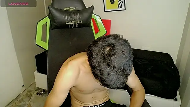 bby santi online show from November 18, 2025, 8:24 pm