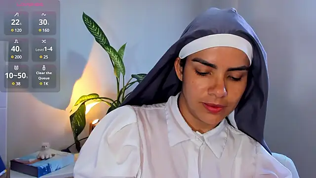 ClaraMariaMon online show from December 18, 2024, 7:19 pm