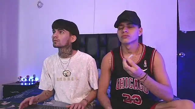 Snapshot of Brutal_Sex_Fucking chatting on September 26, 2025, 10:36 pm Brutal Sex Fucking online show from September 26, 2025, 10:36 pm