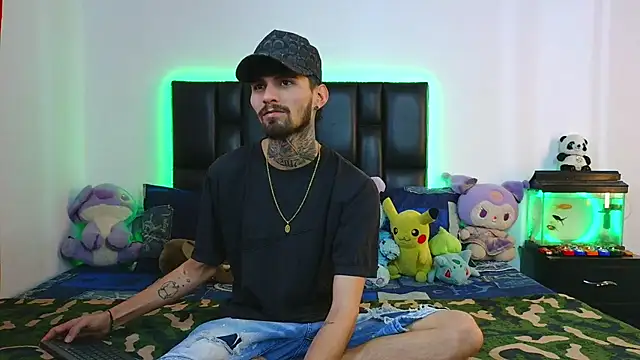 Brutal Sex Fucking online show from May 6, 2026, 11:32 pm