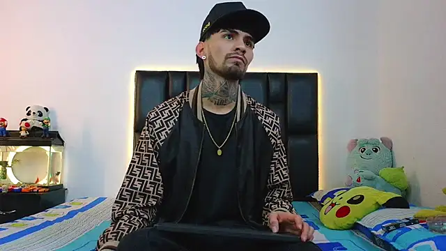 Brutal Sex Fucking online show from June 15, 2026, 11:40 pm