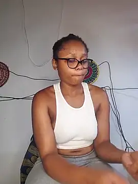 hot-tandy online show from March 12, 2025, 6:44 pm