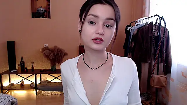 CuteRuby99 online show from February 16, 2025, 10:21 am