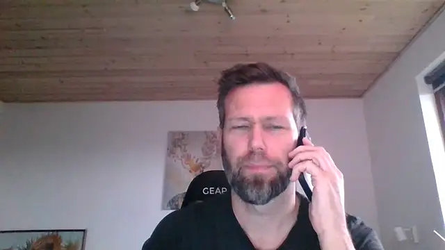 Snapshot of Gotta1 chatting on December 28, 2024, 9:52 am Gotta1 online show from December 28, 2024, 9:52 am